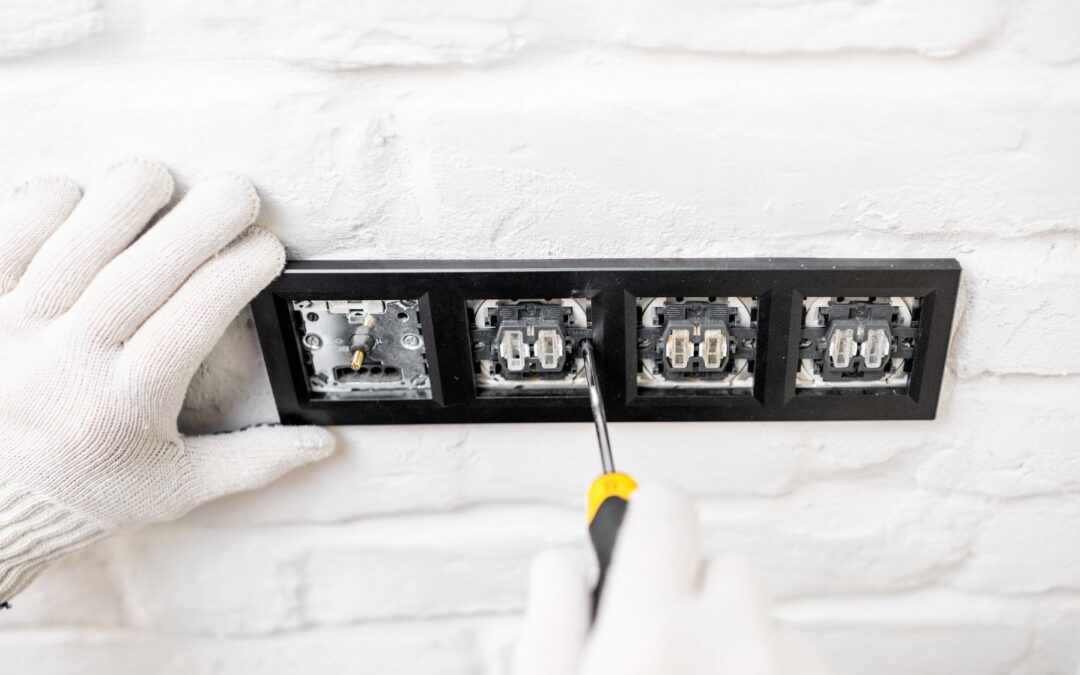 ¿Cómo mejorar la iluminación de exteriores con instalaciones eléctricas?
